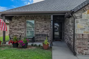 8822 Kiowa Dr, Greenville, TX 75402 - Photo 4