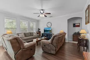 8822 Kiowa Dr, Greenville, TX 75402 - Photo 12