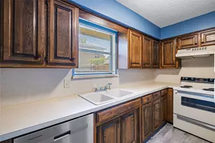 321 Gardenview St, Denton, TX 76207 - Photo 8