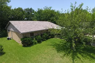 309 Dogwood Ln, Wilmer, TX 75172 - Photo 6