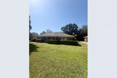 106 Westpark Drive N, McKinney, TX 75071 - Photo 2