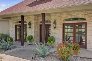 1529 Cypress Bend Dr, Cedar Hill, TX 75104 - Photo 4