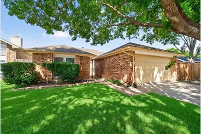 5310 Pocassett Drive, Arlington, TX 76018 - Photo 1
