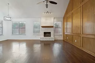 3401 Crescent Ct, Bedford, TX 76021 - Photo 4