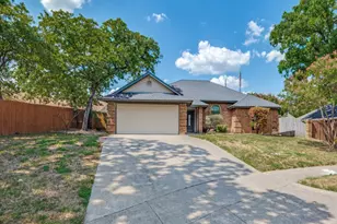 3401 Crescent Ct, Bedford, TX 76021 - Photo 26