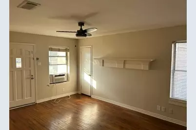 303 S Ballard Avenue, Wylie, TX 75098 - Photo 2