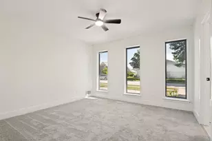 1901 Westshore Dr, Garland, TX 75043 - Photo 16