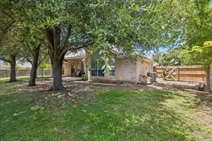 433 Sherwood Ct, Burleson, TX 76028 - Photo 24