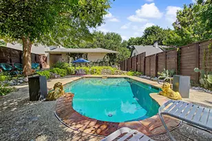 9357 Creel Creek Dr, Dallas, TX 75228 - Photo 30