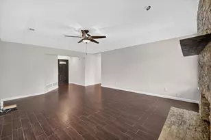 2607 Parkview Dr, Corinth, TX 76210 - Photo 2