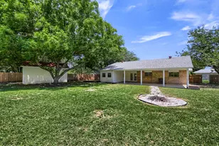 1521 Oakbrook Ct, Lancaster, TX 75134 - Photo 28