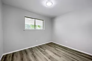 1521 Oakbrook Ct, Lancaster, TX 75134 - Photo 20