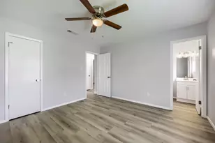 1521 Oakbrook Ct, Lancaster, TX 75134 - Photo 18