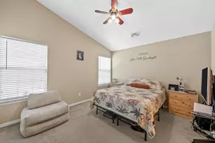 104 S Walnut St, Lacy Lakeview, TX 76705 - Photo 14