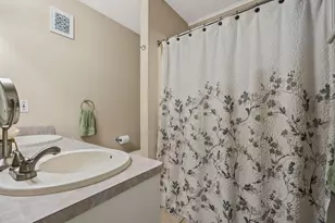 104 S Walnut St, Lacy Lakeview, TX 76705 - Photo 16