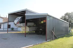 121 Port O Call Ct, Runaway Bay, TX 76426 - Photo 10