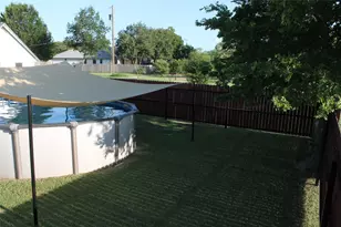 121 Port O Call Ct, Runaway Bay, TX 76426 - Photo 8