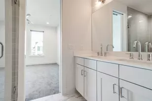 4419 Cabell Dr, Dallas, TX 75204 - Photo 12