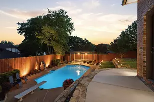 303 Quail Crest Dr, Bedford, TX 76021 - Photo 32