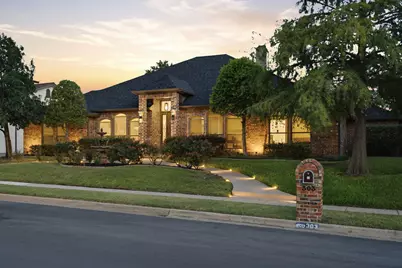 303 Quail Crest Drive, Bedford, TX 76021 - Photo 2