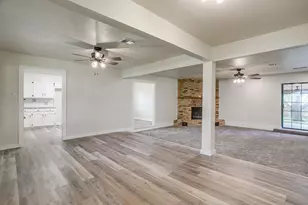 1009 Abbie Ln, Glen Rose, TX 76043 - Photo 4