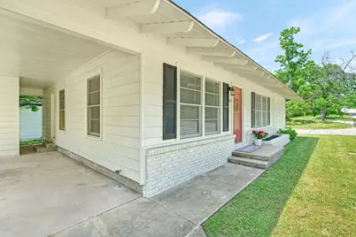 501 S Eddy Avenue, Denison, TX 75020 - Photo 4