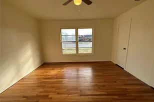 315 W Main St, Midlothian, TX 76065 - Photo 14