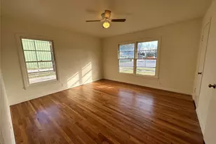 315 W Main St, Midlothian, TX 76065 - Photo 12