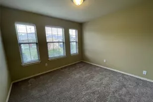 705 Rambling Ct, Granbury, TX 76049 - Photo 4