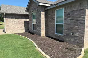 322 Dalhart Dr, Weatherford, TX 76086 - Photo 4