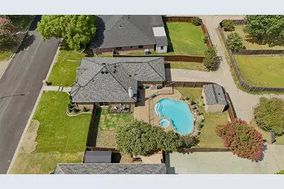 405 Deauville Drive, Fort Worth, TX 76108 - Photo 2
