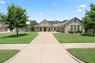 1021 Ranger Dr, DeSoto, TX 75115 - Photo 2