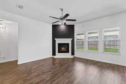 9105 Silver Dollar Drive, Fort Worth, TX 76131 - Photo 4