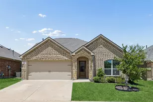 9105 Silver Dollar Dr, Fort Worth, TX 76131 - Photo 2