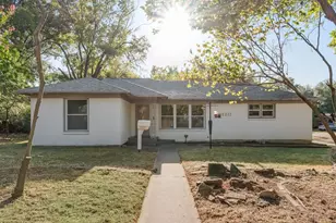 2217 Glenwood, Denton, TX 76209 - Photo 4