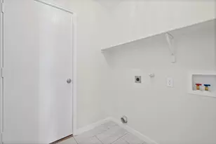 2140 Hacienda Ct, Grand Prairie, TX 75052 - Photo 20