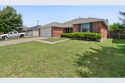 2140 Hacienda Court, Grand Prairie, TX 75052 - Photo 24