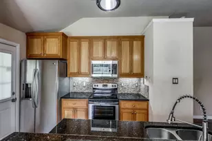 416 Scott Ln, Pilot Point, TX 76258 - Photo 4