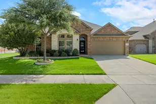 8928 Jewelflower Dr, Fort Worth, TX 76131 - Photo 2