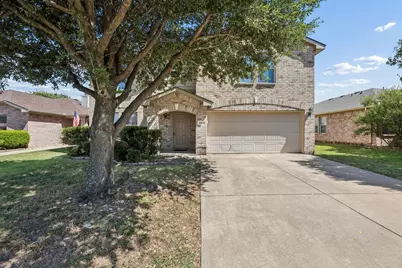 3924 Estrella Court, Fort Worth, TX 76106 - Photo 2