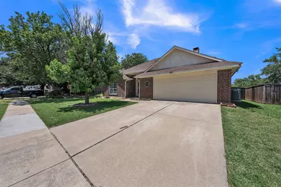 1409 Prentice Street, Arlington, TX 76018 - Photo 1