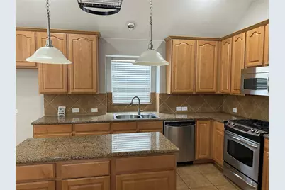 2717 Foxpoint Trail, Arlington, TX 76017 - Photo 6