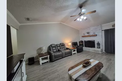 405 W Lindenwood Lane, Hewitt, TX 76643 - Photo 4