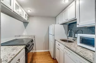 [Address not provided], Dallas, TX 75219 - Photo 6