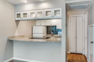 [Address not provided], Dallas, TX 75219 - Photo 4