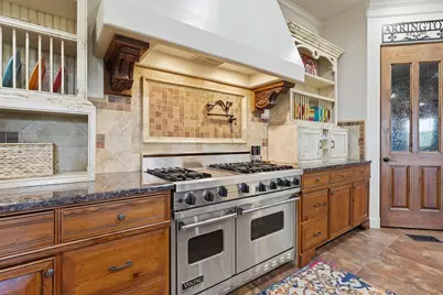 6710 Westover Drive, Granbury, TX 76049 - Photo 12