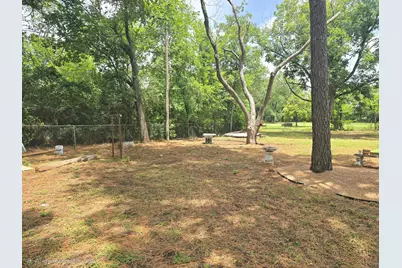 404 W Hillcrest Street, Keene, TX 76059 - Photo 24