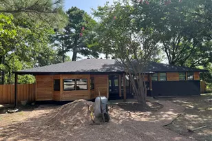 404 W Hillcrest St, Keene, TX 76059 - Photo 4