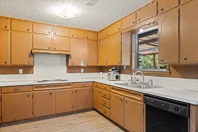 575 N Charlotte Avenue, Stephenville, TX 76401 - Photo 10