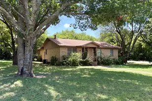 223 Sperry Ln, Red Oak, TX 75154 - Photo 2
